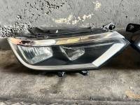 PASSAT B8 SAĞ FAR - Aydınlatma