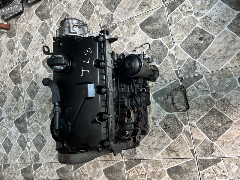 TRANSPORTER T5 1.9 TDİ AXB AXC MOTOR